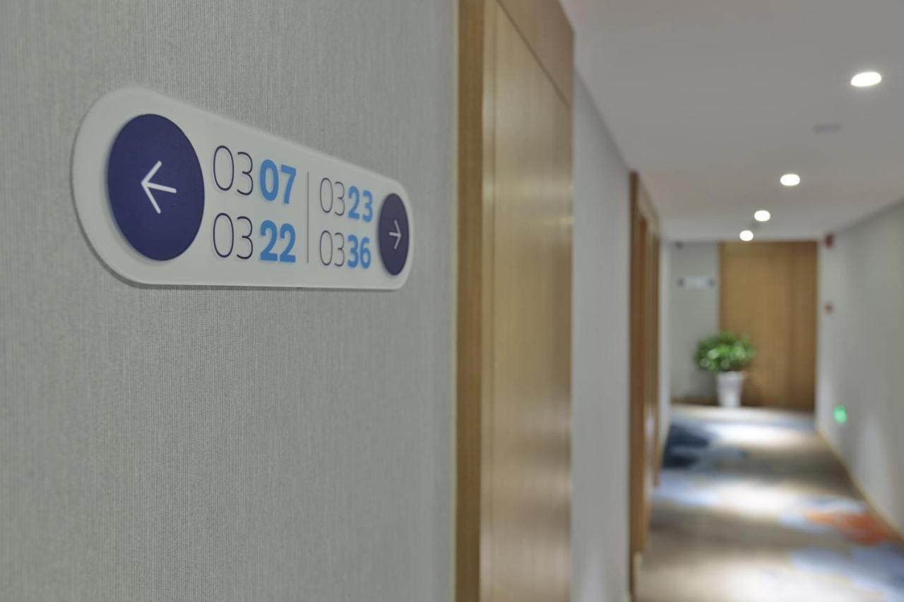 Holiday Inn Express Jiuzhaigou,Only 600 Meters To Jiuzhaigou Park By Ihg Exteriör bild